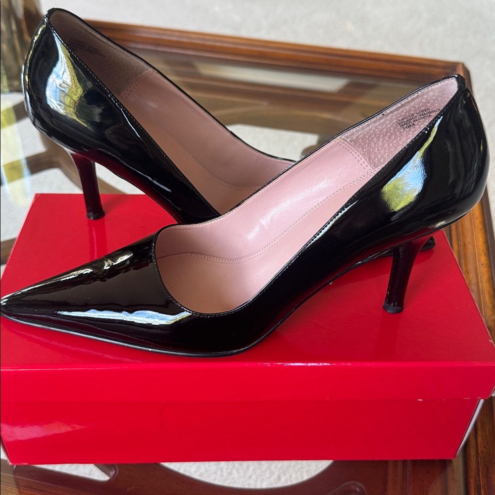 Anne Klein Glossy Black Pumps